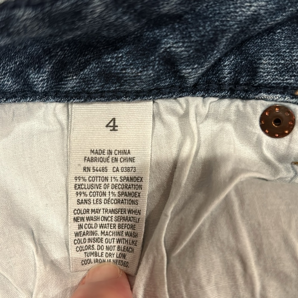 American Eagle Sz 4, dark denim shorts. Approx 4” inseam. - Picture 5 of 5